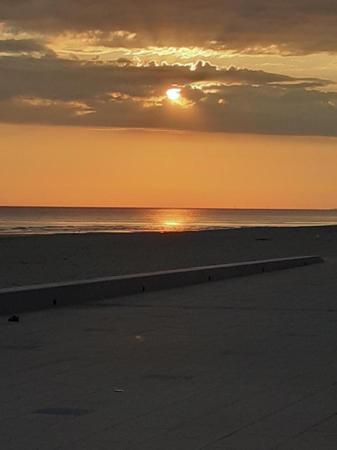 Appartement Avec Vue Superbe Sur La Mer Dunkirk Екстер'єр фото